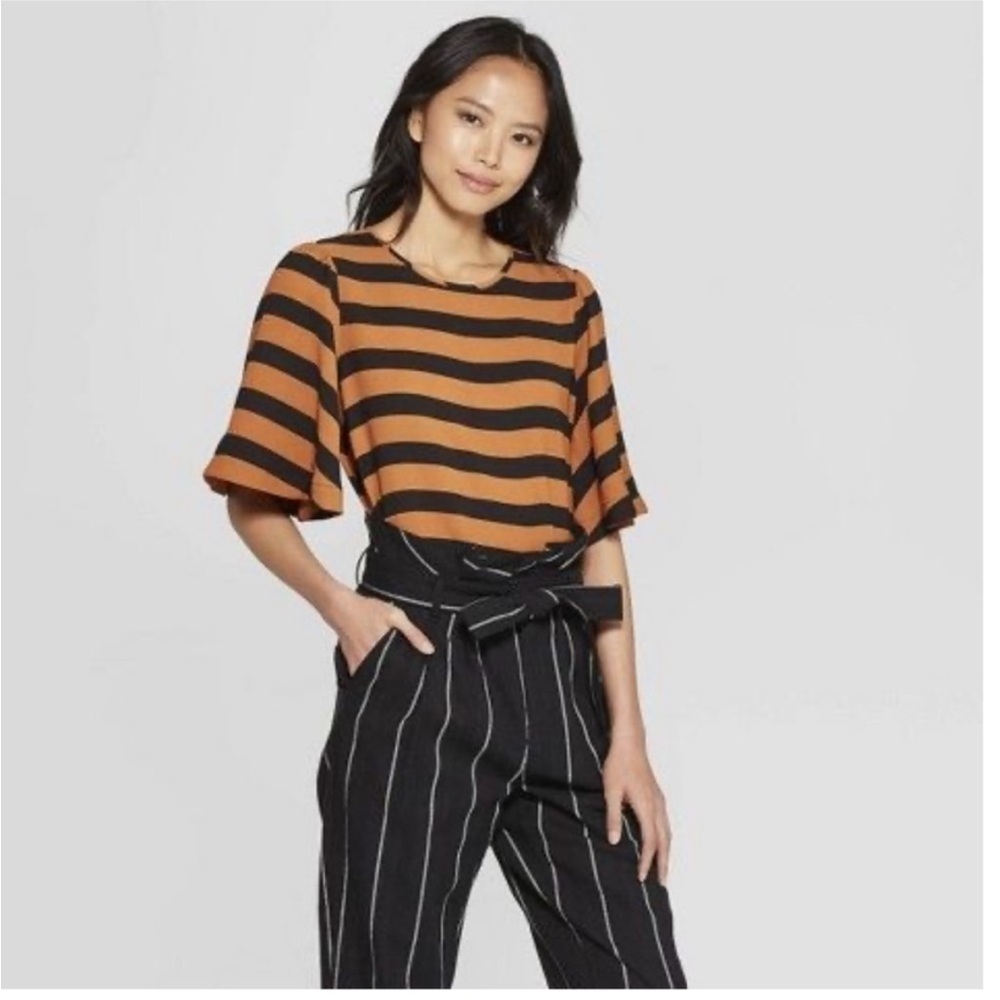 Who What Wear Size Medium Orange and Black Striped Top